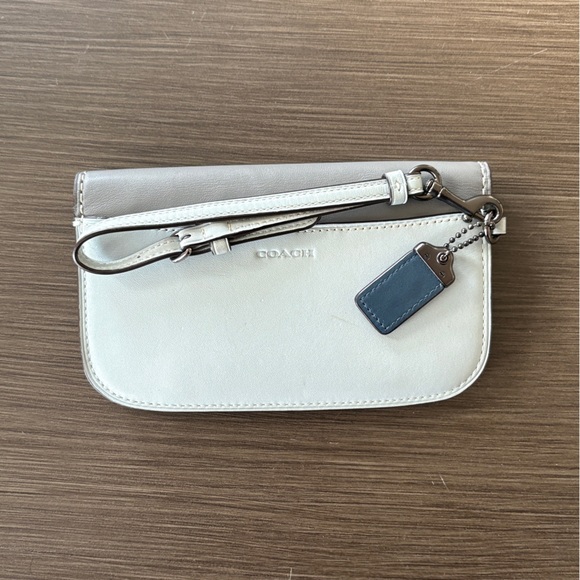 SOLD Coach 1941 Blue Colorblock Clutch Wristlet Glovetanned Gunmetal - Picture 3 of 12